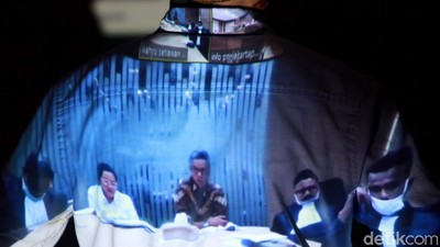 Eks Komisioner KPU Wahyu Setiawan Dituntut 8 Tahun Bui