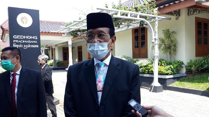 Gubernur DIY Sri Sultan Hamengku Buwono (HB) X