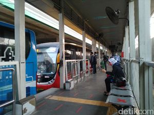 Aturan Naik Angkutan Umum di Jakarta Masa PSBB Total