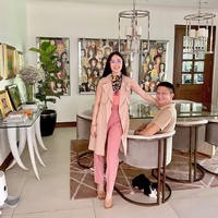 Kini Heart Evangelista dan kedua orangtuanya sudah berdamai. Dalam akun media sosialnya, sosialita kelahiran 14 Februari 1985 itu pun kerap mengungkapkan rasa cintanya pada ayah dan ibunya. Foto: Instagram @ iamhearte
