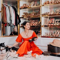 Sosok Heart Evangelista yang populer sebagai aktris membuat kisah cintanya selalu jadi sorotan. Saat orangtuanya mengumumkan tak merestui cintanya dengan sang politikus, publik pun heboh. Apalagi orangtua Heart menyebut Escudero telah memanipulasi putri mereka untuk melawan kedua orangtuanya. Mereka juga menyebut politikus yang sebelumnya sudah pernah menikah itu kecanduan alkohol. Foto: Instagram @ iamhearte