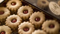 Berdiri sejak 451 tahun yang lalu, toko kue ini terkenal dengan aneka kue dan pastrynya yang enak dan klasik. Foto: Hofbäckerei Edegger-Tax