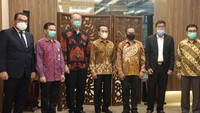 Sinomart KTS Development (anak perusahaan dari Sinopec, China) dan PT Batam Sentralindo sepakat untuk melanjutkan rencana investasi proyek pembangunan Depo Minyak di Batam, Kepulauan Riau senilai USD 841 Juta  atau lebih dari Rp 12,19 Triliun.