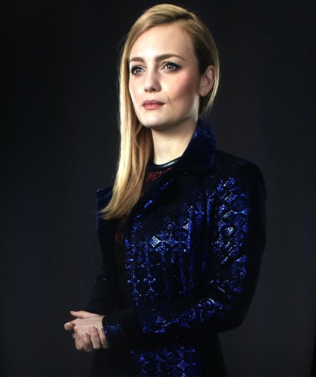 Leila George merupakan aktris Australia-Amerika. Salah satu film terkenal yang pernah dibintanginya adalah Mortal Engines, rilis pada 2018. Foto: Instagram