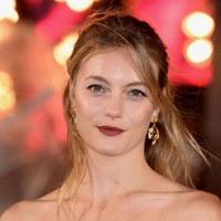 Sebelum menjadi aktris, Leila George lebih dulu terjun di belakang layar sebagai operator kamera pada 2013. Kala itu dia terlibat dalam proyek film dokumenter The Last Impresario. Foto: Getty Images