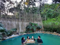 7 Rekomendasi Tempat Glamping Murah Pemandangan Gunung 2026