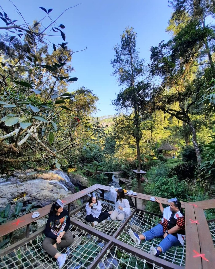 Maribaya Glamping Tent