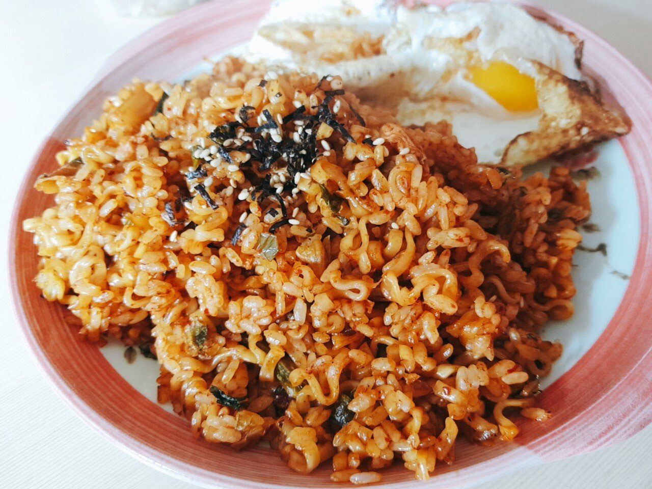 5 Kreasi Nasi Goreng Korea Enak dan Mudah Dibuat - Halaman 2