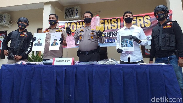 pembunuhan di surabaya