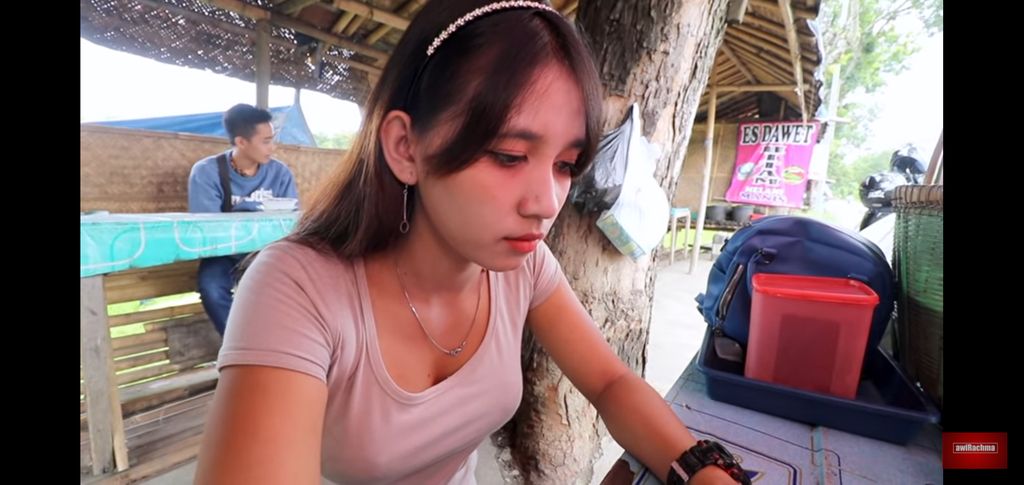 penjual es dawet ireng cantik