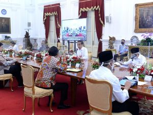 Rapat Terbatas Tatap Muka di Istana Kini Disekat Batas