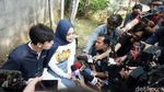 Senyum Bahagia Putri Delina dan Jeffry Reksa, Kasmaran Nih!