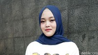 Putri Delina saat ditemui di kawasan Trans TV, Kapten Tendean, Jakarta Selatana pada Senin (3/8). Pool/Palevi S/detikFoto.