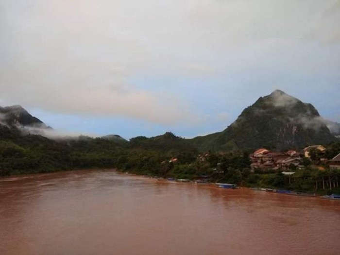 Sungai Nam Ou, Laos