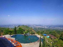 10 Kolam Mata Air Pegunungan Paling Jernih, Cocok Buat Nyebur saat Panas!