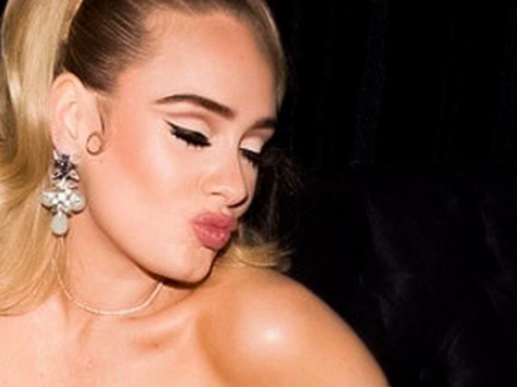 Transformasi Adele yang Pangling karena Turun Berat Badan 44 Kg!