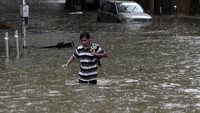 Selain itu, kawasan Bihar yang merupakan wilayah termiskin di India tidak memiliki fasilitas medis yang memadai dan terabaikan selama puluhan tahun.