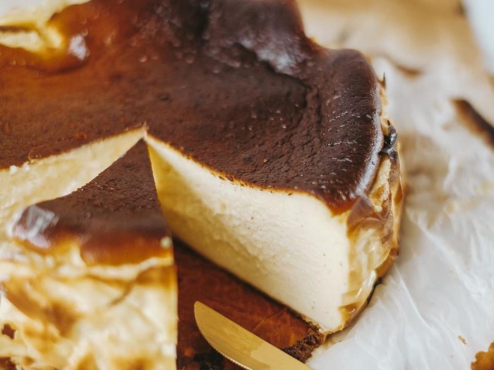 basque burnt cheesecake basque burnt cheesecake