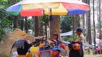 Menurut Wakil Ketua Lembaga Masyarakat Desa Hutan, wisata milik perhutani ini sudah mengalami peningkatan wisatawan setelah tutup tiga bulan. (Siti Fatimah/detikcom)