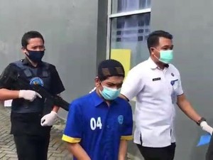 Buruh Bangunan yang Edarkan Narkoba Diciduk