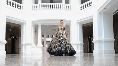 10 Foto China Fashion Week yang Pertamakalinya Digelar Tanpa Penonton