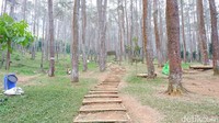 Wisata Batu Kuda Manglayang dibuka mulai 13 Juni lalu. Kini ada protokol kesehatan yang diterapkan. (Siti Fatimah/detikcom)