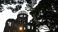 Diketahui, pada masa Perang Dunia II kawasan Hiroshima dan Nagasaki menjadi dua kawasan Jepang yang dihantam bom atom oleh Sekutu. Hantaman bom tersebut menjadi salah satu faktor yang menyebabkan Jepang akhirnya menyerah kepada Sekutu pada tahun 1945 silam.