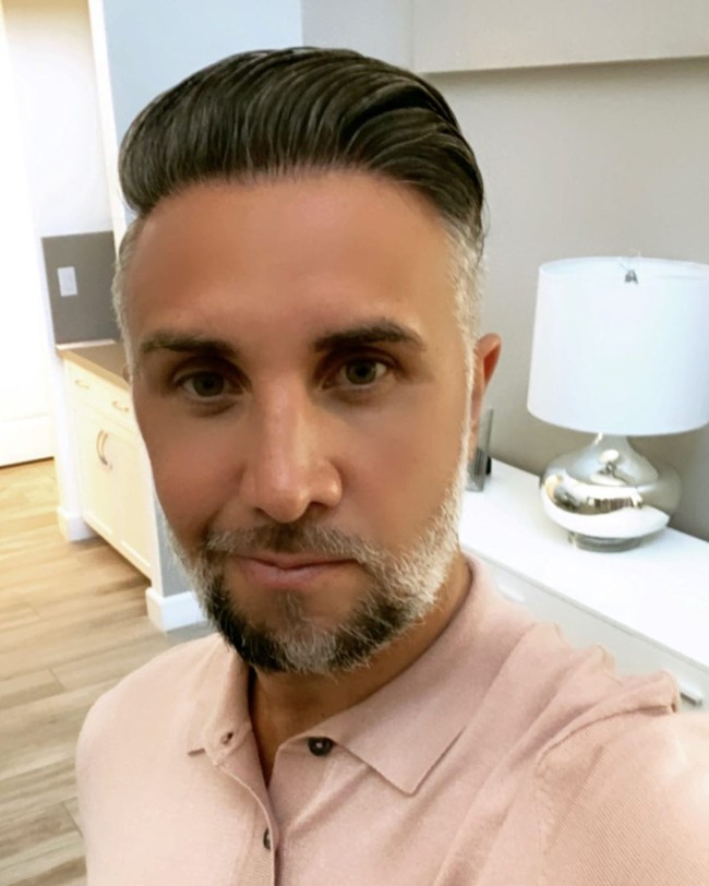 Di perusahaan film tersebut, Keiran sudah bekerja hampir 20 tahun. Pria dengan pendapatan Rp 58 juta sehari itu sudah membintangi lebih dari lima ribu judul film dewasa.  Foto: dok. Instagram