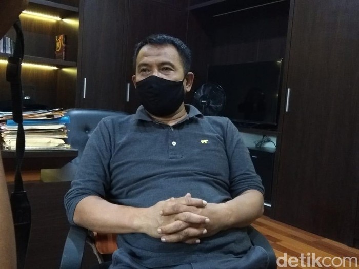 Kepala Dinas Pendidikan Surabaya Supomo