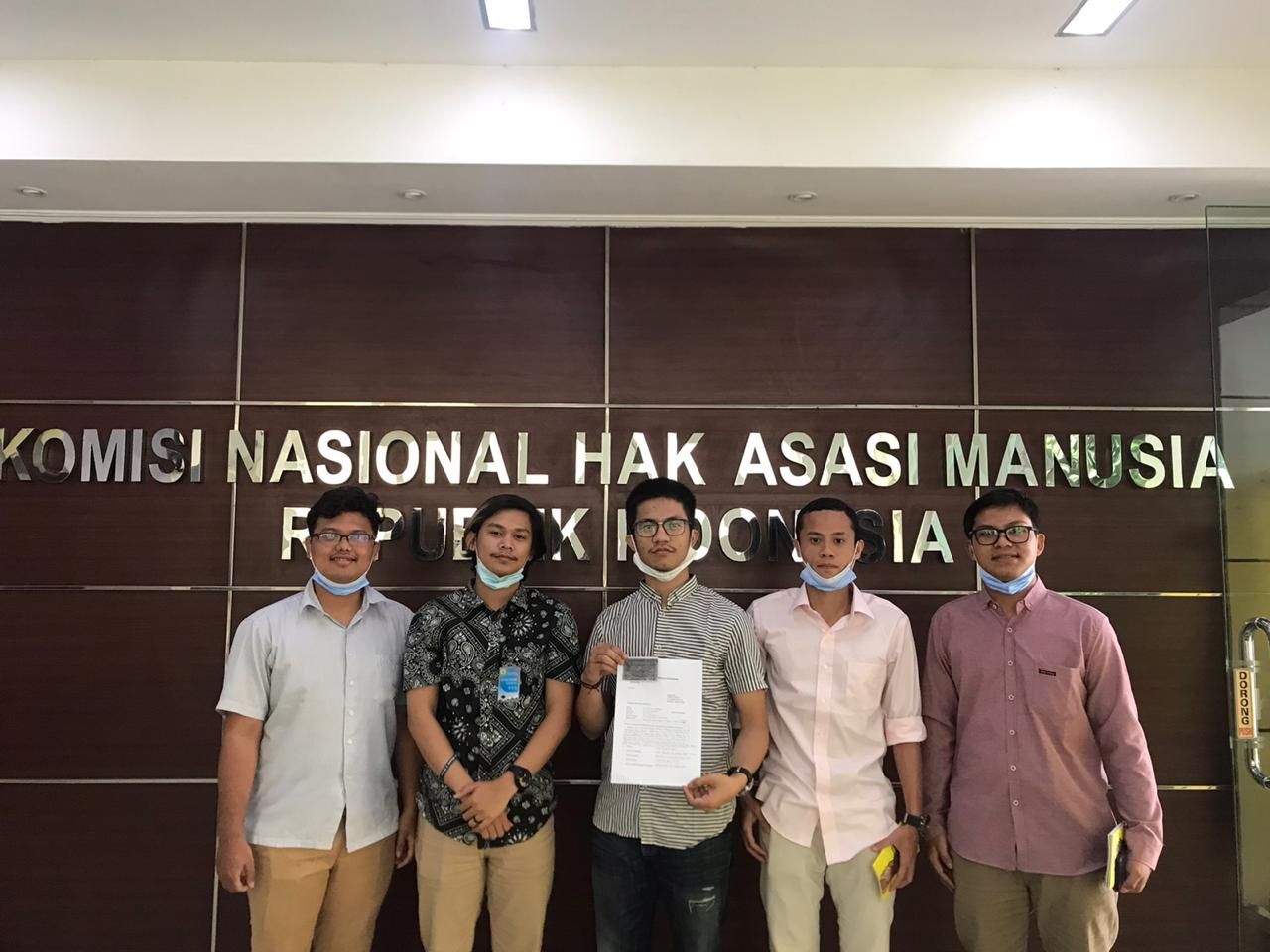 Mahasiswa Unnes mengadukan Mendikbud Nadiem Makarim ke Komnas HAM.