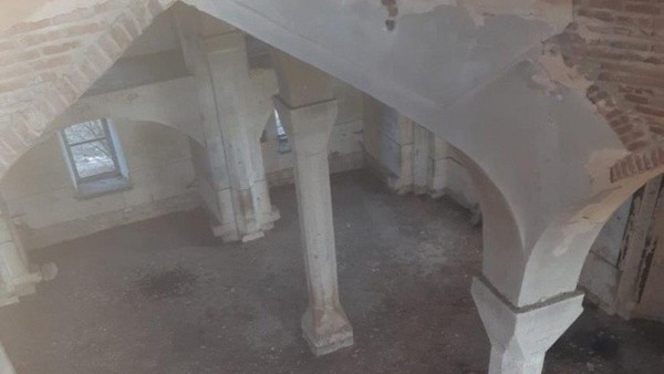 masjid peninggalan Islam itu mengalami nasib tak mengenakkan usai agresi Armenia di tahun 1993 silam seperti diberitakan media Anews. Akibat kampanye anti Islam yang bergulir kala itu, tentara Armenia membumihanguskan Kota Agdam yang didominasi oleh warga Azerbaijan. Namun, Masjid Jami Agdam menjadi salah satu yang tersisa (Pool) masjid peninggalan Islam itu mengalami nasib tak mengenakkan usai agresi Armenia di tahun 1993 silam seperti diberitakan media Anews. Akibat kampanye anti Islam yang bergulir kala itu, tentara Armenia membumihanguskan Kota Agdam yang didominasi oleh warga Azerbaijan. Namun, Masjid Jami Agdam menjadi salah satu yang tersisa (Pool)