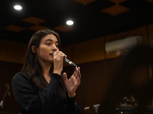 Mawar de Jongh Gugup Jelang Konser Virtual Ruang Rindu