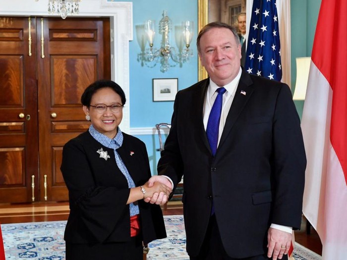 Menlu AS Mike Pompeo saat bertemu Menlu Retno Marsudi tahun 2018.