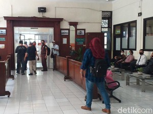 Satu Hakim dan Pegawai PN Surabaya Positif COVID-19, Pelayanan Berjalan Normal