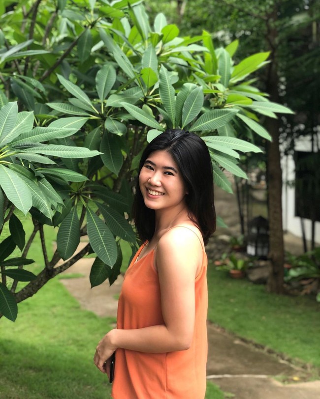 Dalam postingan itu Richie juga mengungkapkan penyesalannya karena sebelumnya telah merasa malu dan terkesan menutup-nutupi sang ayah dari kehidupannya. Richie meminta maaf karena perlakuannya itu kepada sang ayah. Tapi walaupun demikian Richie mengaku bahwa dia sangat mencintai dan selalu terinspirasi dari sosok ayahnya itu. Foto: dok. Richie Anne Castillo