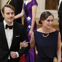 Wanita yang disebut pemimpin millennial generasi Instagam itu sering jadi perbincangan karena kepemimpinannya. Terkait keluarga, perdana menteri termuda dalam sejarah itu dilaporkan tengah merancang aturan agar ayah dan ibu di Finlandia mendapat jumlah cuti yang sama yakni selama tujuh bulan. Foto: Instagram @sannamarin