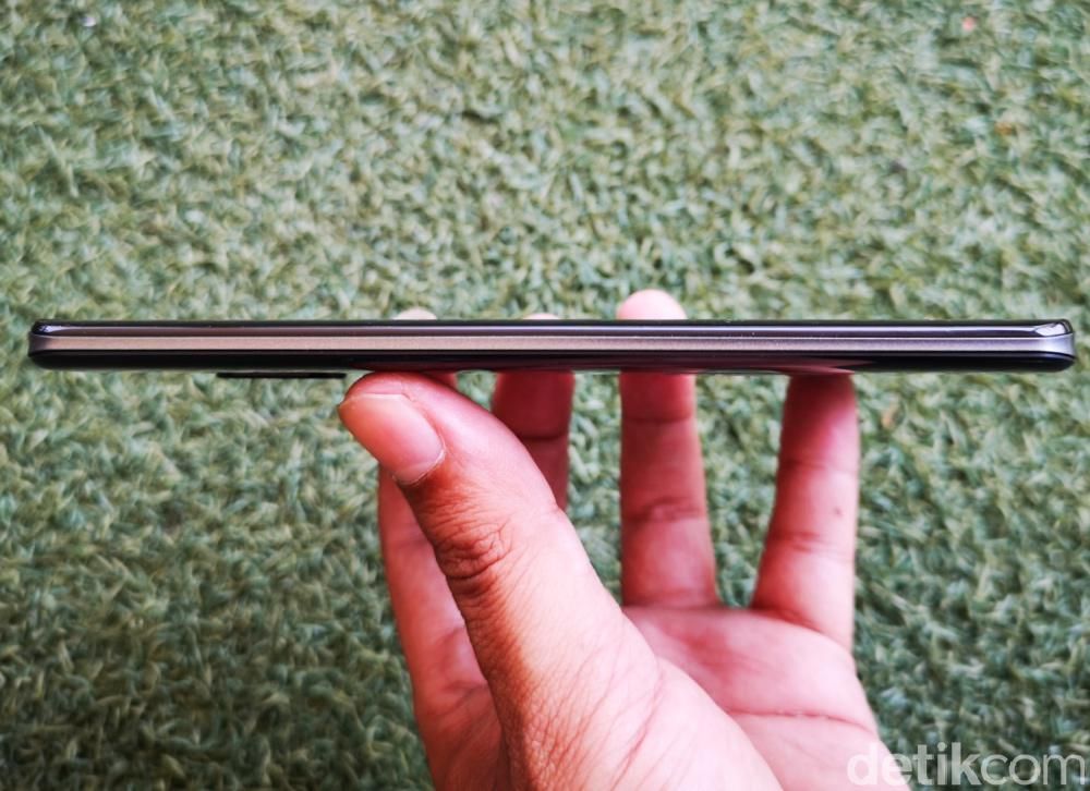 Sharp Aquos Zero 2