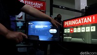 Saat disinggung terkait rencana ekspor produk simulator tersebut, Jerry berujar, akan diekspor ke sejumlah negara. Ia pun mengatakan akan membantu mendorong dan mempromosikan produk simulator itu dengan channel dan link negara-negara yang sudah bekerja dengan Kementerian Perdagangan Indonesia.