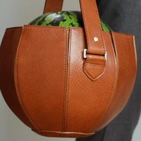 Tas karya Yusuke ini merupakan bagian dari proyek Tsuchiya Kaban bertema The Fun of Carrying. Foto: Dok. Tsuchiya Kaban