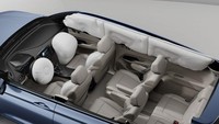 Wuling Victory hadir dengan konfigurasi interior tiga baris, dengan kursi berjumlah enam buah. Foto: GM Authority