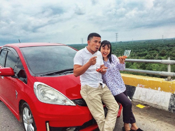 beda usia Dea dan Suparman yang beda usi