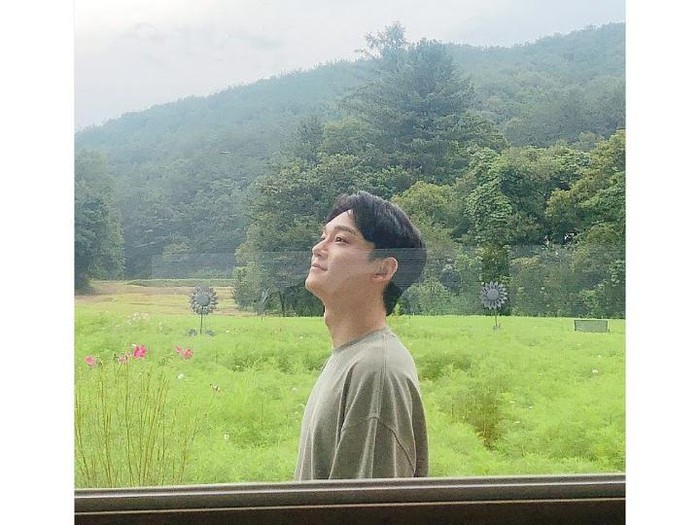 Chen ucapkan selamat ulang tahun untuk EXO-L