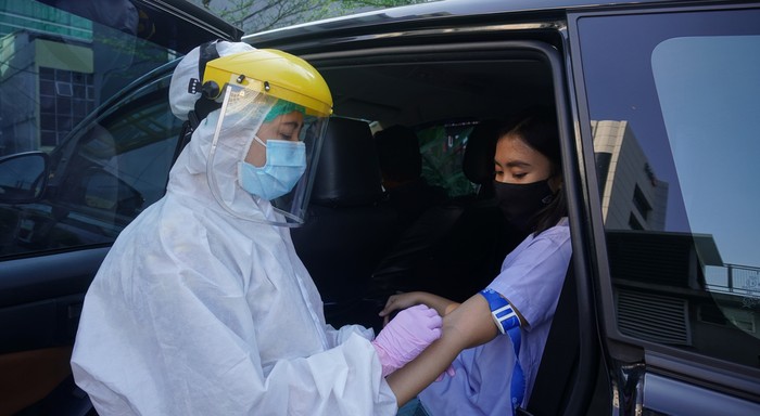 Guna menekan laju penyebaran virus Corona, berbagai pihak terus melakukan terobosan untuk memberikan kenyamanan dan keehatan bagi sesama.