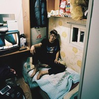 Seperti dikutip dari Brightside, kamar-kamar di Goshiwon umumnya dilengkapi dengan tempat tidur, meja dan lemari. Untuk fasilitas lainnya seperti kamar mandi dan ruang makan harus digunakan bersama-sama. Foto: dok. Brightside, Instagram/@simkyudong