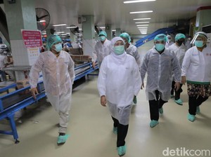 Gubernur Khofifah Ingin Pastikan Sektor Industri Utamakan Protokol Kesehatan