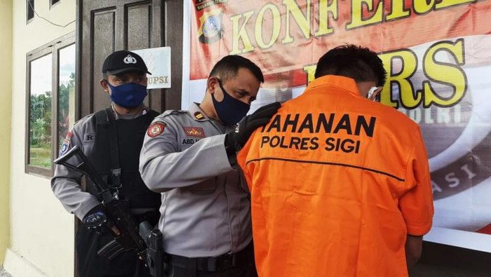 Guru honorer di Sulteng cabuli muridnya hingga 3 kali dengan ancaman akan diberikan nilai rendah