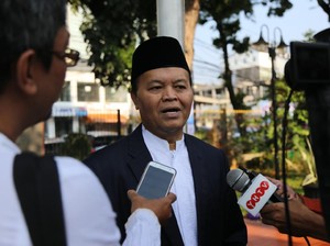HNW Sebar Daging Kurban ke Pasien COVID-19 hingga Penjaga Makam