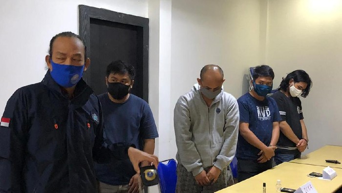 Irjen Arman Depari Bersama 3 Orang Anggota BNN Gadungan