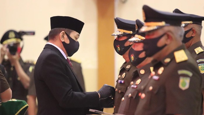 Jaksa Agung melantik Sesjampidum dan 5 Kajati