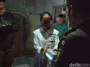 Jabar Hari Ini: Kisah Ayah Curi HP Demi Anak-RK Jadi Relawan Vaksin Sinovac
